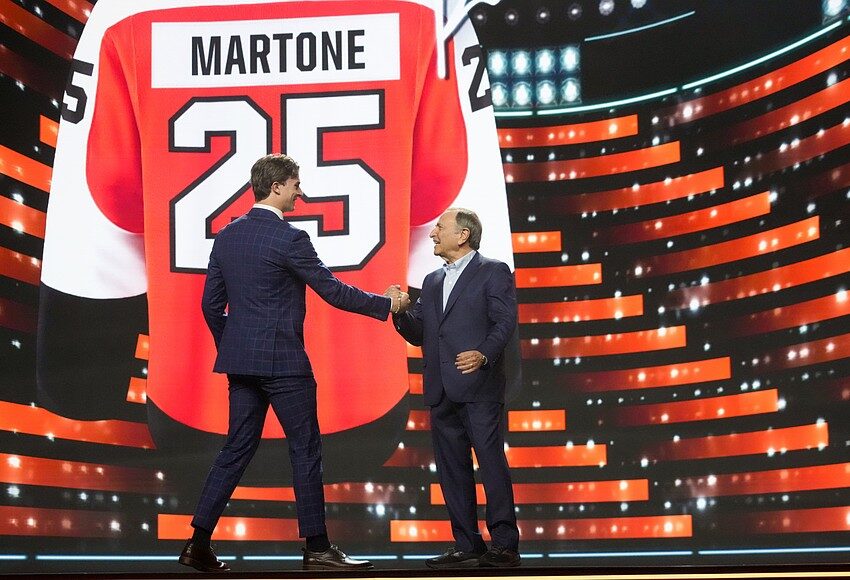 Martone madness: Flyers sign top pick for playoff push